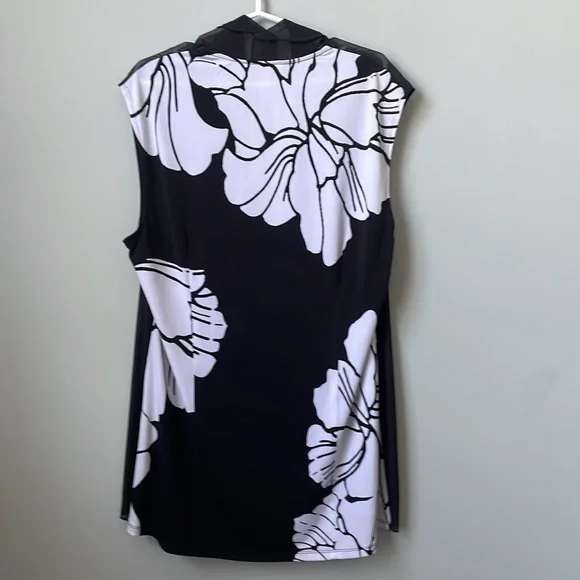 TanJay Black and White semi sheer top - Picture 5 of 8